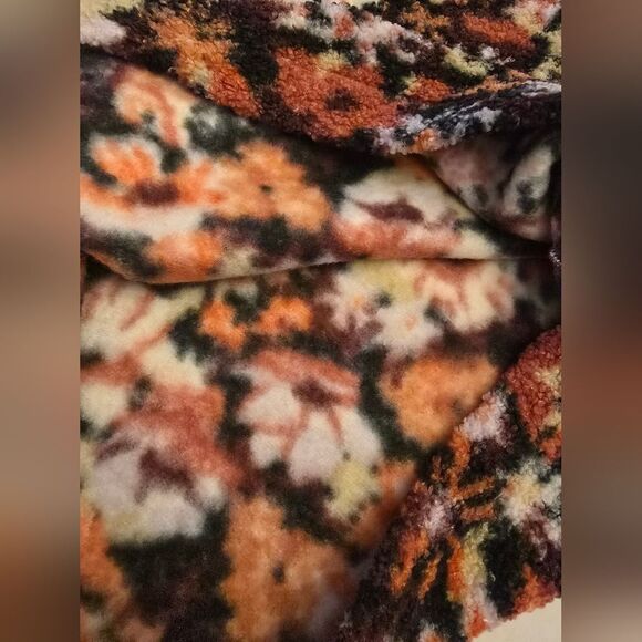 Loft Sherpa Floral Snap Collar Pullover Sweater Size Medium - Picture 4 of 10